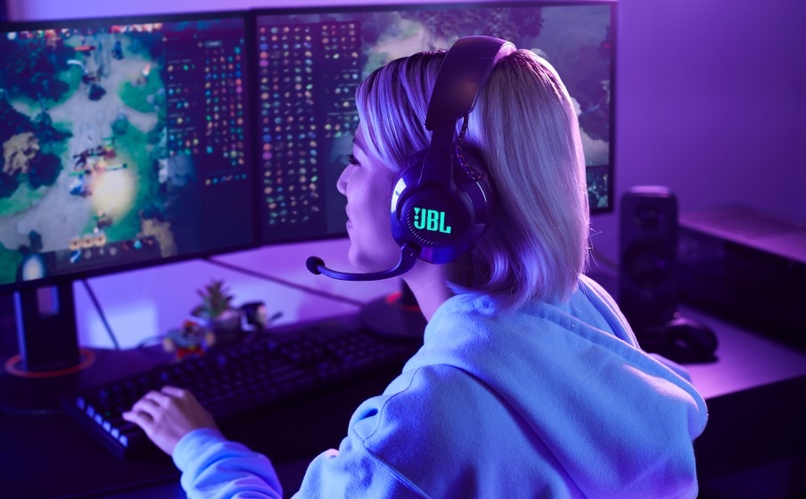 JBL Quantum 610 Wireless Tauche ein in das Spiel mit JBL QuantumSURROUND&trade; und DTS - Image