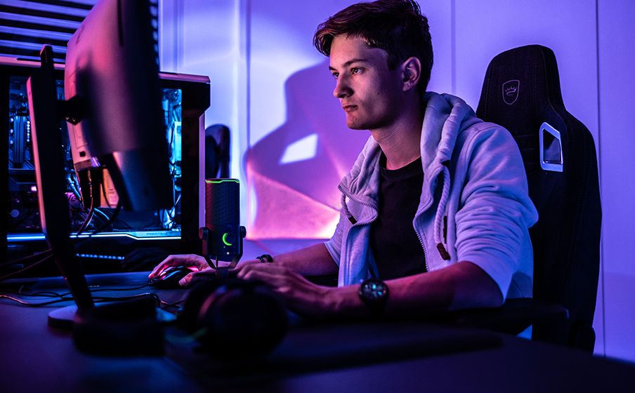 JBL Quantum Stream Studio Mikrofone mit dreifachem Kondensator f&uuml;r perfektes Streaming - Image