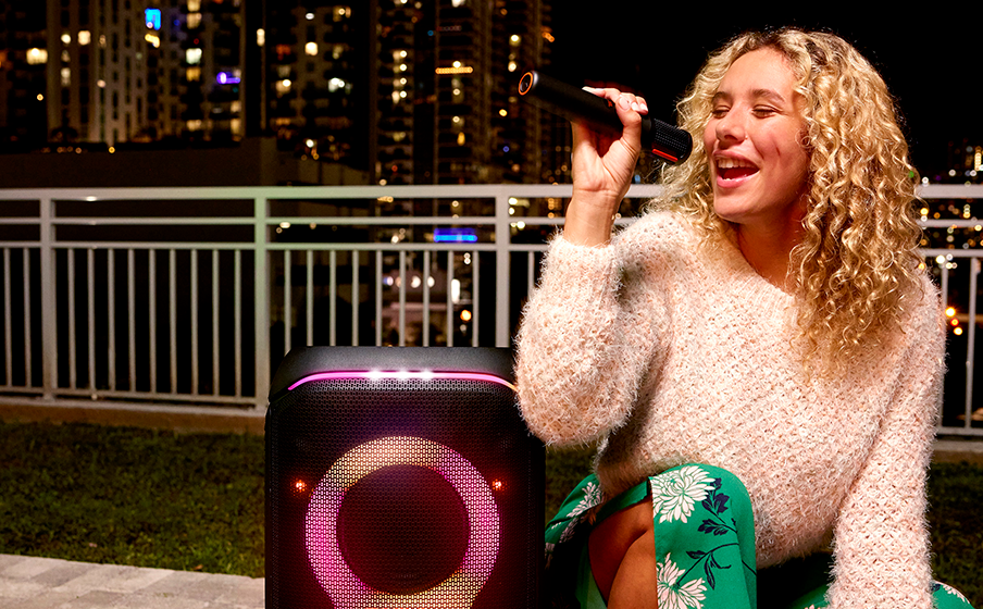 JBL PartyBox Wireless Mic Minimiert alle unerw&uuml;nschten Ger&auml;usche - Image