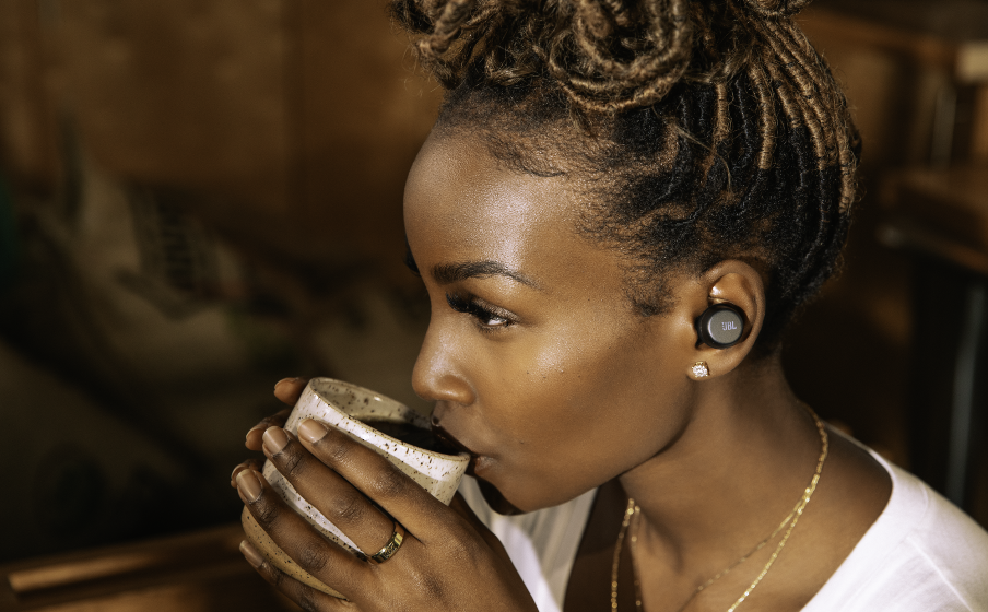 JBL Tour Pro+ TWS Adaptives Noise-Cancelling mit Smart Ambient - Image
