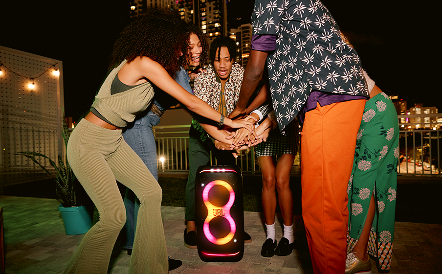 JBL PartyBox Stage 320 Bis zu 18&nbsp;Stunden Wiedergabezeit - Image